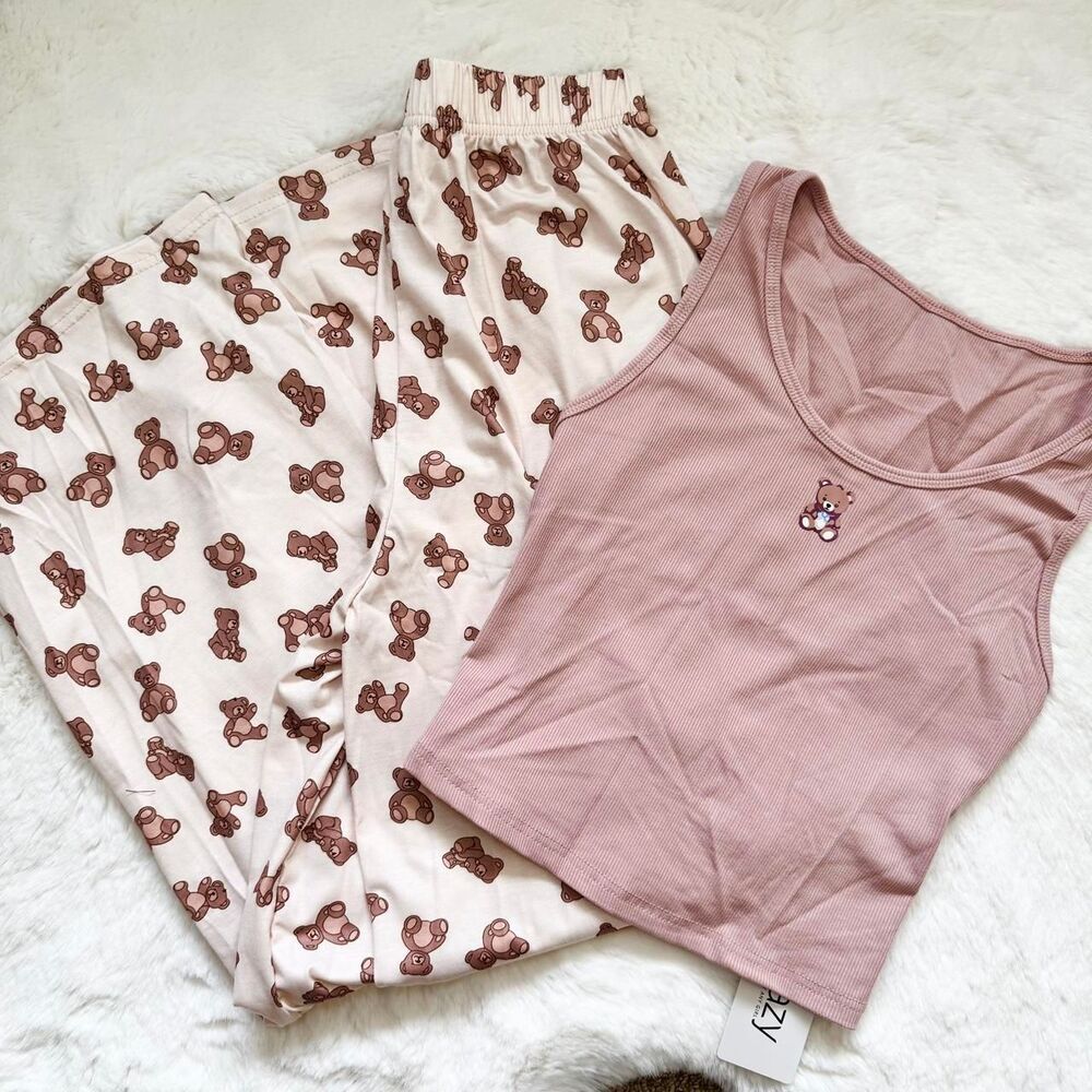 Dazy Pink and white bear pyjama loungewear set